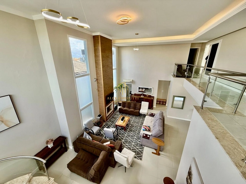 Linda casa finamente mobiliada e decorada, 5 dormitórios: 13ª foto da galeria de imagens do imóvel