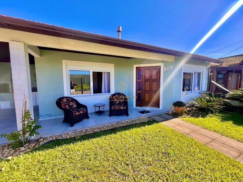 Casa à venda no centro de Xangri-lá, 3 dormitórios: 2ª foto da galeria de imagens do imóvel