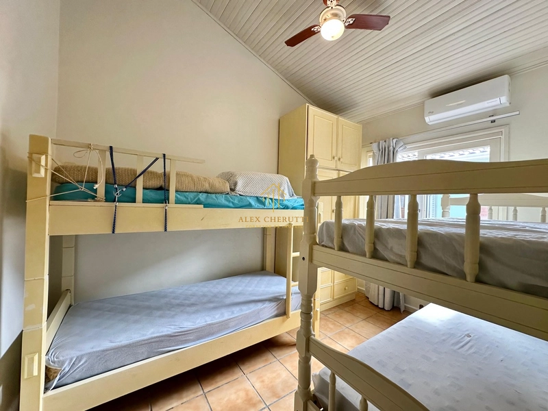 Casa à venda no centro de Xangri-lá: 14ª foto da galeria de imagens do imóvel