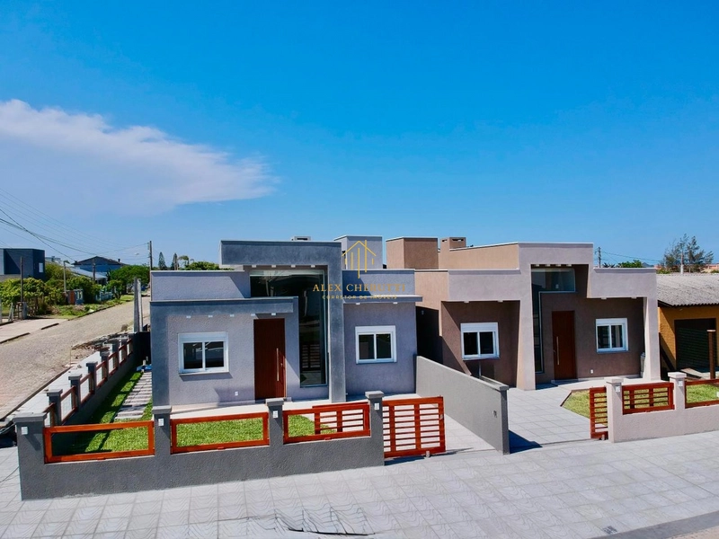 Bela casa à venda na praia de Maristela, 3 dormitórios: 2ª foto da galeria de imagens do imóvel