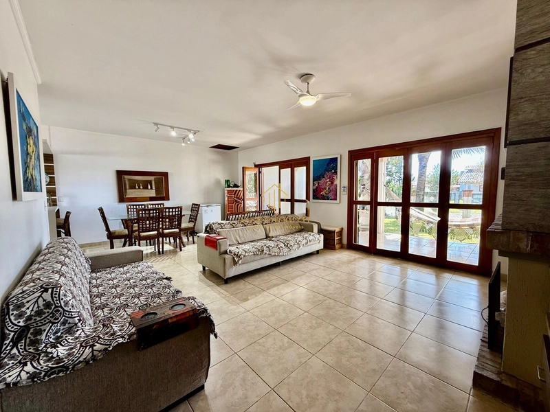 Bela casa na à venda na Praia de Atlântida Sul: 13ª foto da galeria de imagens do imóvel