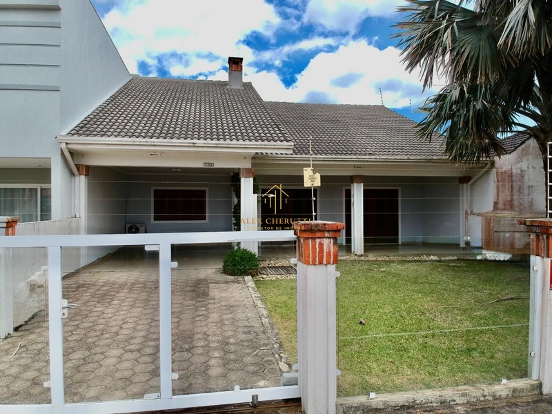 Bela casa na à venda na Praia de Atlântida Sul: 2ª foto da galeria de imagens do imóvel