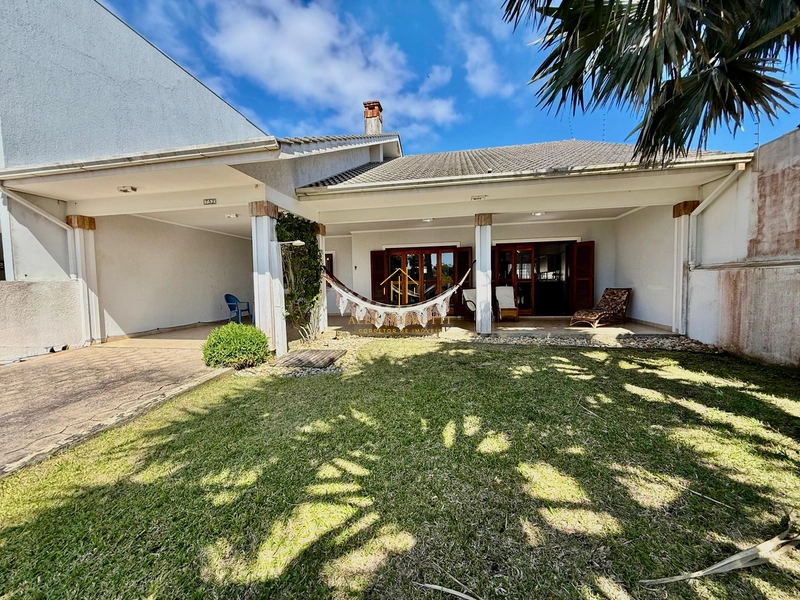 Bela casa na à venda na Praia de Atlântida Sul: 7ª foto da galeria de imagens do imóvel