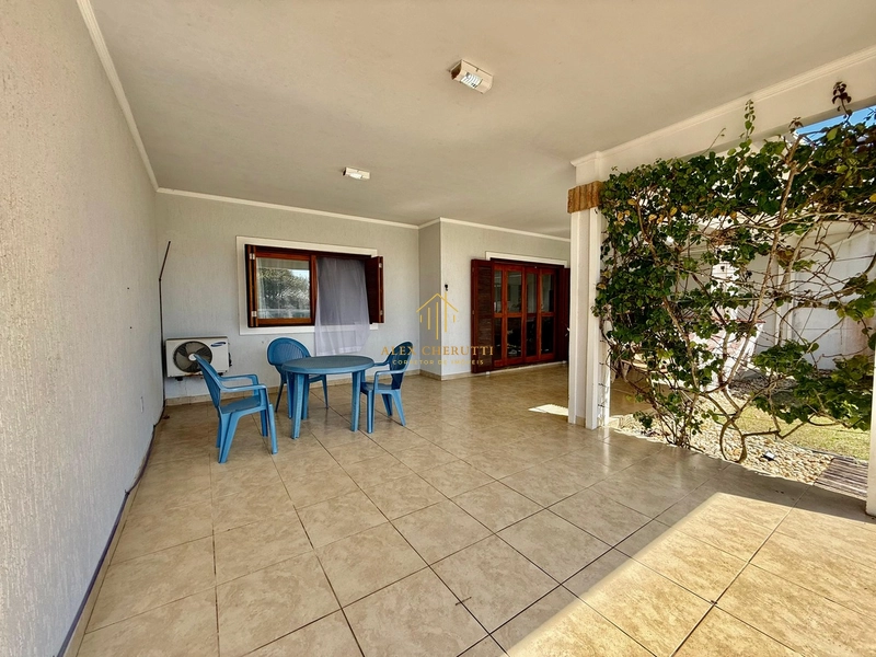 Bela casa na à venda na Praia de Atlântida Sul: 30ª foto da galeria de imagens do imóvel