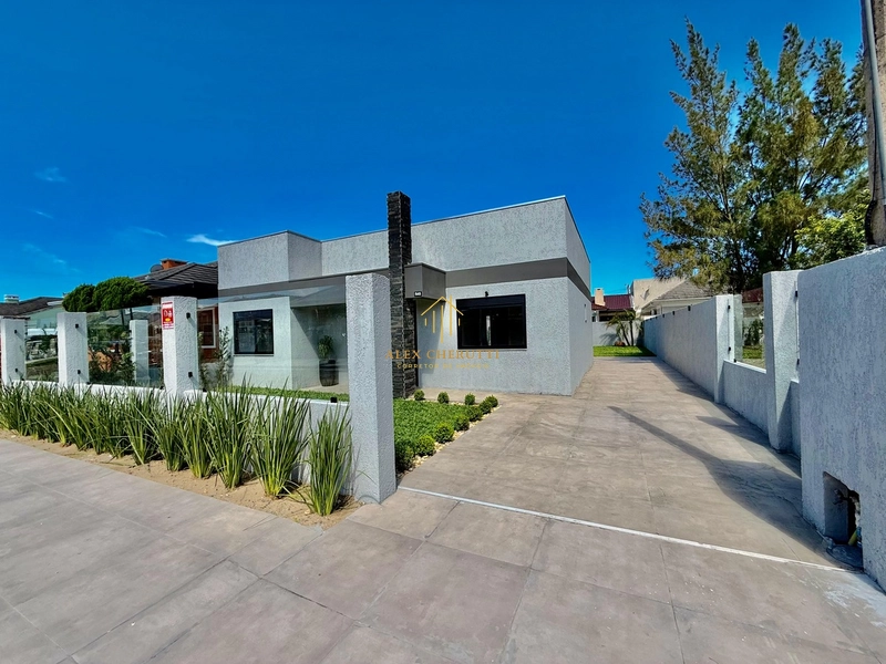 Casa à venda na praia de Atlântida Sul: 3ª foto da galeria de imagens do imóvel