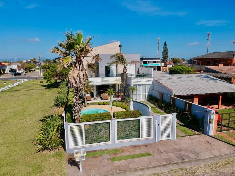 Casa finamente mobiliada e decorada na Praia de Rainha do Mar: 2ª foto da galeria de imagens do imóvel