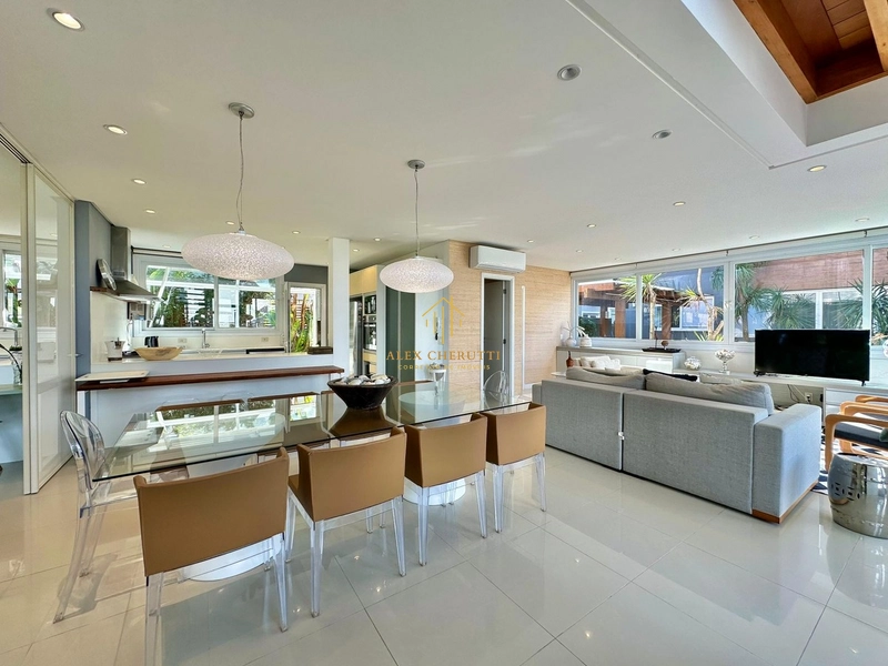 Linda casa para famílias grandes em condomínio fechado: 13ª foto da galeria de imagens do imóvel