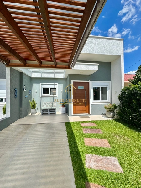 Aconchegante casa geminada à venda na praia do Remanso