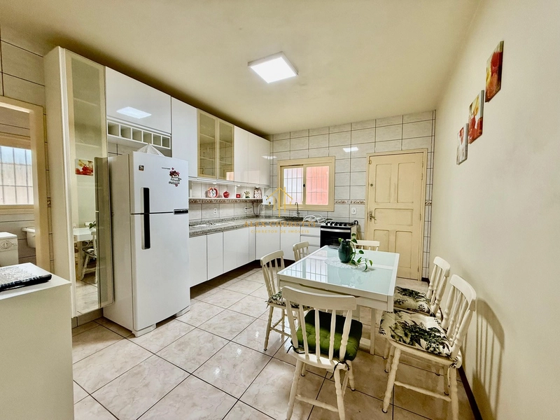 Casa À venda na praia de Atlântida Sul: 12ª foto da galeria de imagens do imóvel