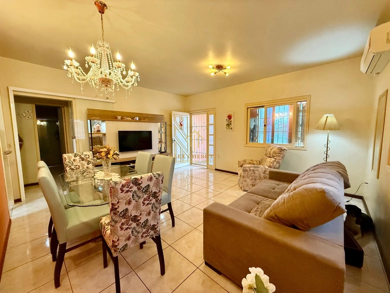 Casa À venda na praia de Atlântida Sul: 11ª foto da galeria de imagens do imóvel