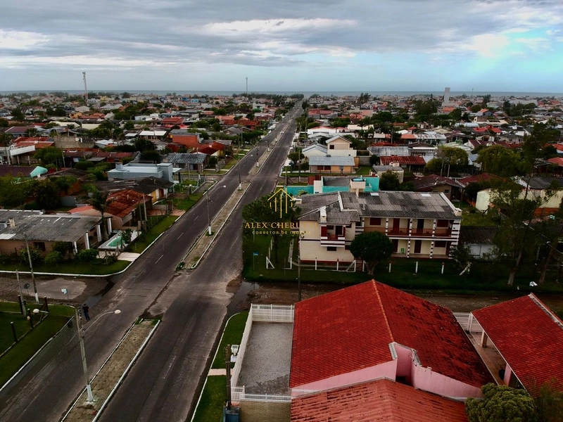 Casa À venda na praia de Atlântida Sul: 24ª foto da galeria de imagens do imóvel