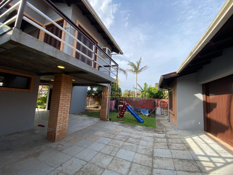 Aluguel de temporada em Noiva do Mar, casa com 5 suítes: 4ª foto da galeria de imagens do imóvel