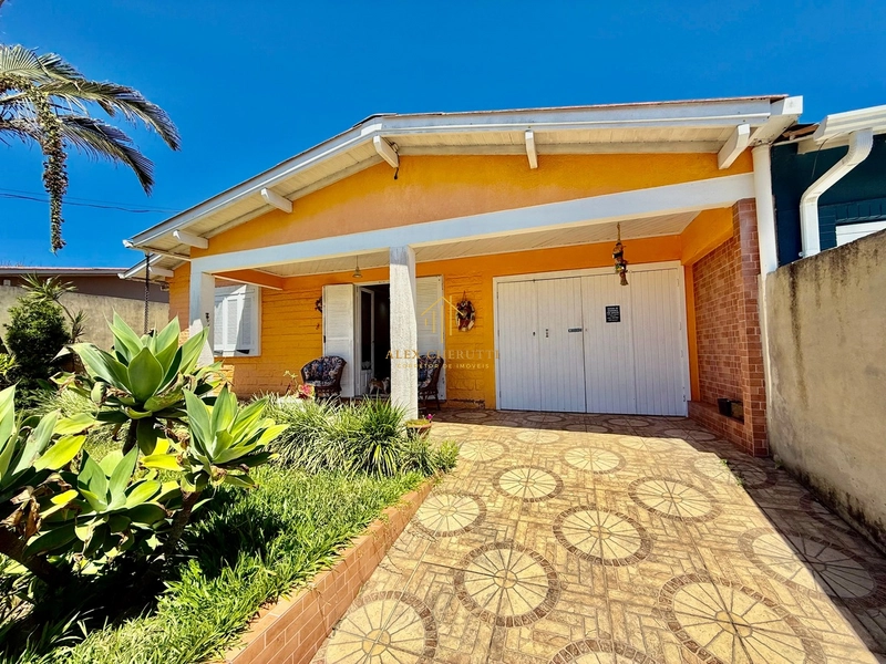 Casa à venda na praia de Rainha do Mar, 3 dormitórios: 2ª foto da galeria de imagens do imóvel