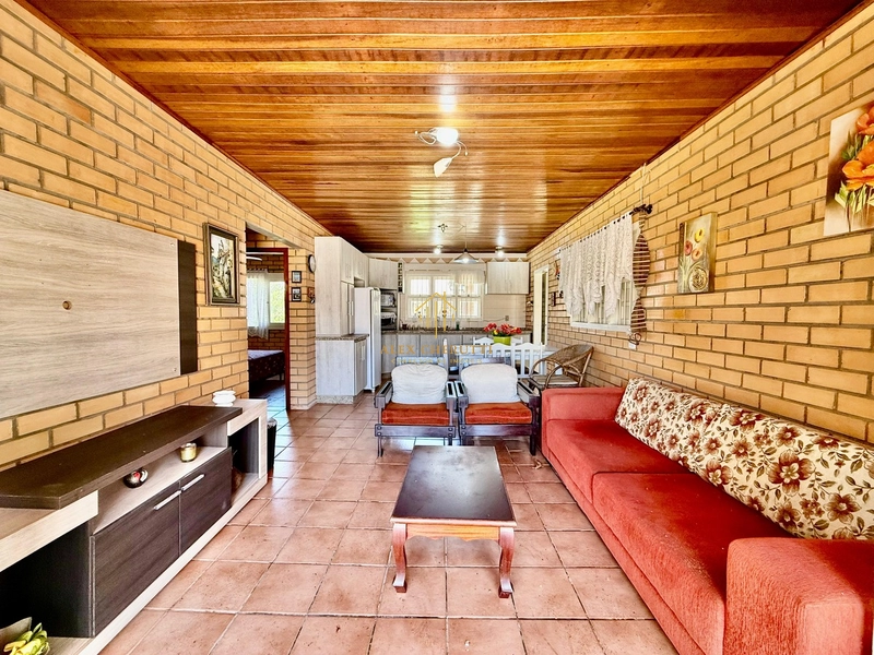 Casa à venda próximo do mar em Atlântida Sul: 6ª foto da galeria de imagens do imóvel