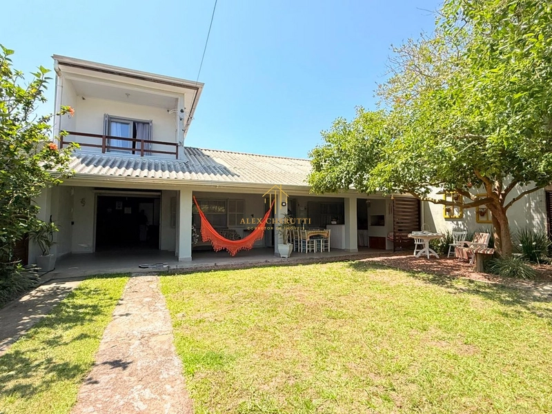 Casa à venda na praia de Mariápolis: 3ª foto da galeria de imagens do imóvel