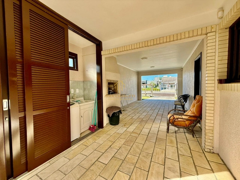 Excelente casa finamente mobiliada à venda em Atlântida Sul: 11ª foto da galeria de imagens do imóvel