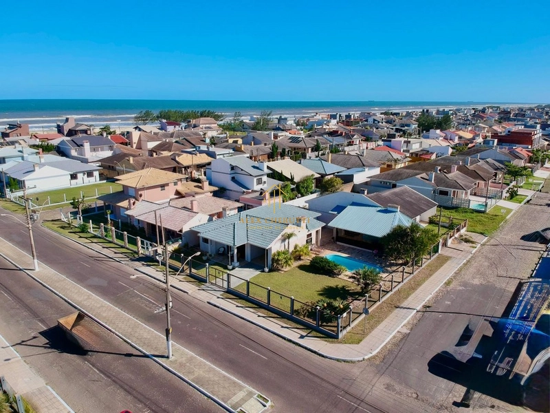 Excelente casa finamente mobiliada à venda em Atlântida Sul: 29ª foto da galeria de imagens do imóvel