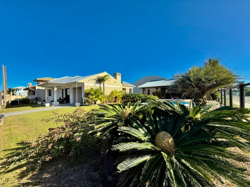 Excelente casa finamente mobiliada à venda em Atlântida Sul: 7ª foto da galeria de imagens do imóvel