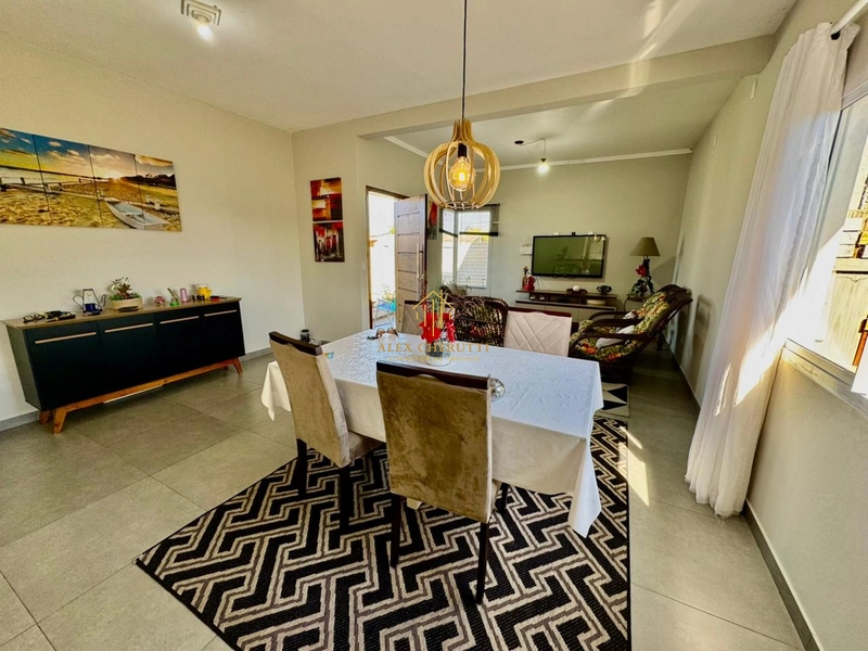 Linda casa na praia de Atlântida Sul, 5 dormitórios: 6ª foto da galeria de imagens do imóvel