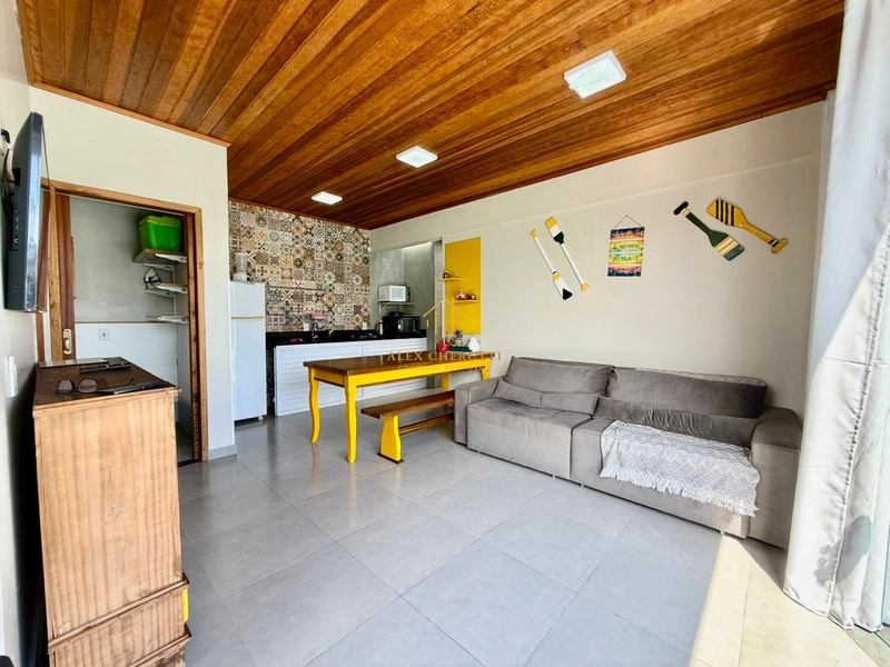 Linda casa na praia de Atlântida Sul, 5 dormitórios: 18ª foto da galeria de imagens do imóvel