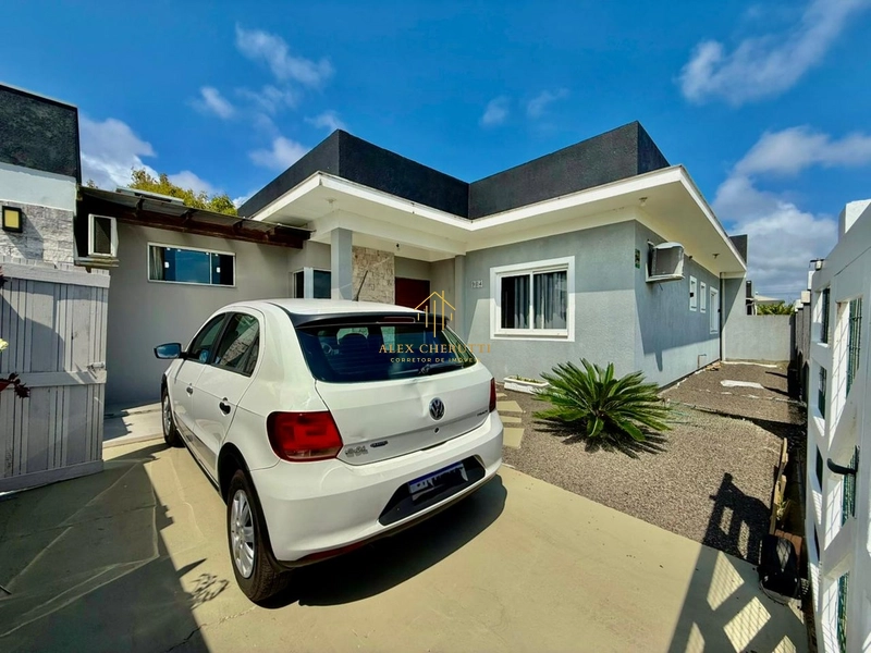 Linda casa na praia de Atlântida Sul, 5 dormitórios