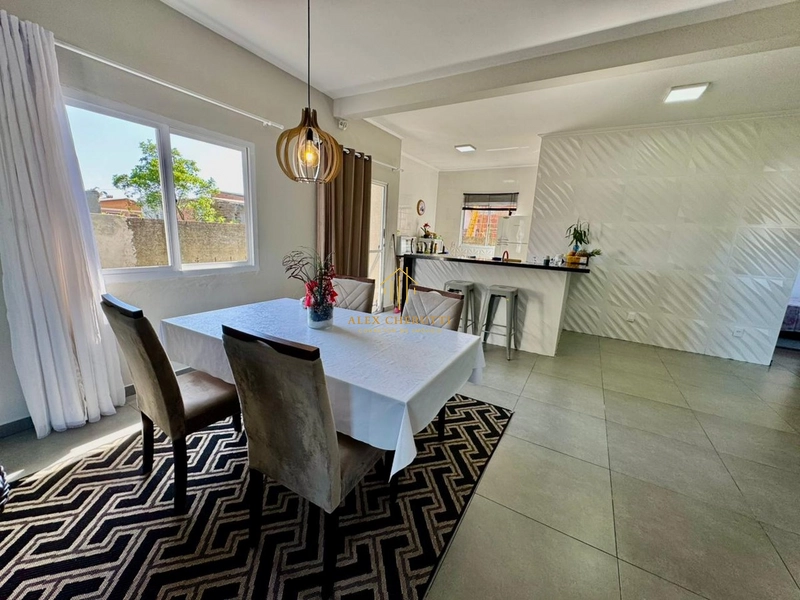 Linda casa na praia de Atlântida Sul, 5 dormitórios: 5ª foto da galeria de imagens do imóvel