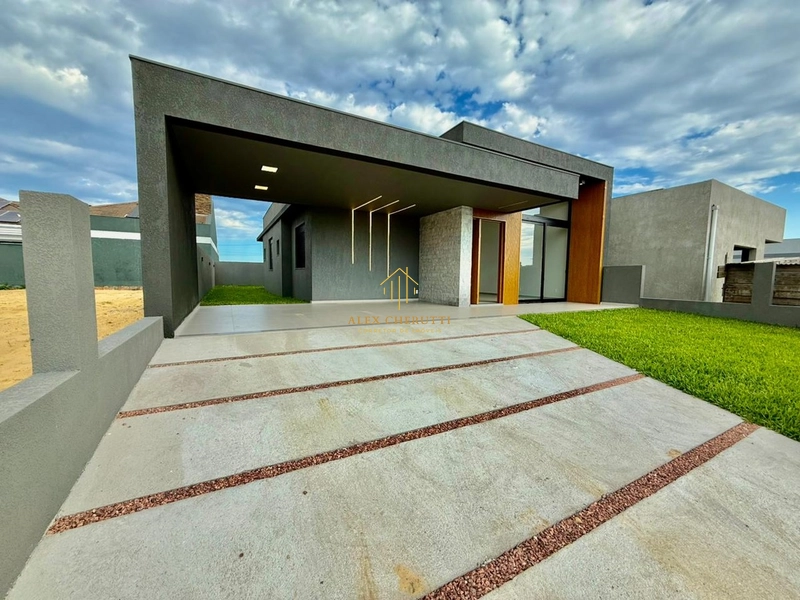 Belíssima casa nova na praia de Atlântida Sul, 3 dormitórios: 3ª foto da galeria de imagens do imóvel