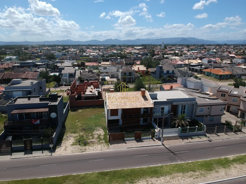 Terreno à beira mar de Atlântida Sul: 1ª foto da galeria de imagens do imóvel