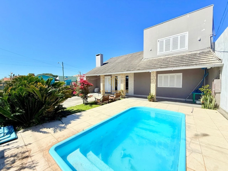 Casa à venda na praia de Mariápolis, 5 dormitórios