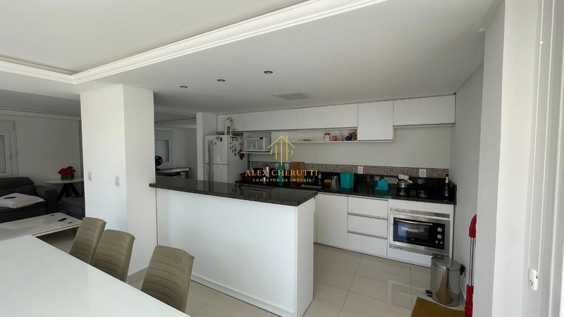 Bela casa de esquina com 2 terrenos em Noiva do Mar: 17ª foto da galeria de imagens do imóvel