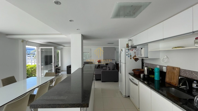 Bela casa de esquina com 2 terrenos em Noiva do Mar: 19ª foto da galeria de imagens do imóvel