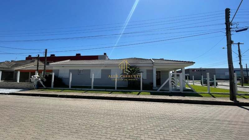 Bela casa de esquina com 2 terrenos em Noiva do Mar: 6ª foto da galeria de imagens do imóvel