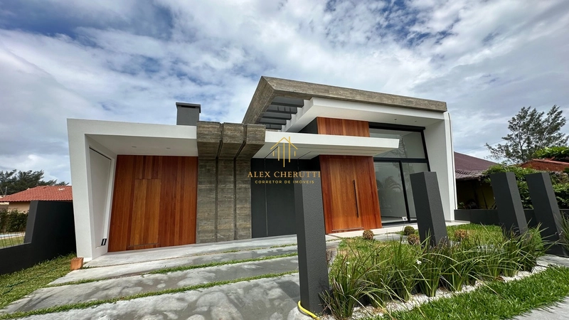 Linda casa à venda na praia de Maristela, 3 suítes: 1ª foto da galeria de imagens do imóvel