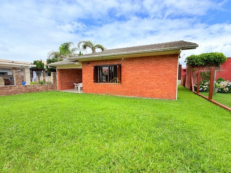 Casa à venda na praia de Rainha do Mar: 2ª foto da galeria de imagens do imóvel