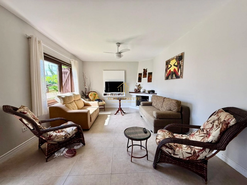 Casa linda à venda na praia de Rainha do Mar, 4 dormitórios: 8ª foto da galeria de imagens do imóvel