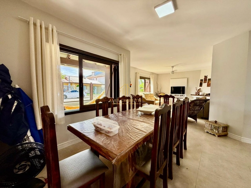 Casa linda à venda na praia de Rainha do Mar, 4 dormitórios: 13ª foto da galeria de imagens do imóvel