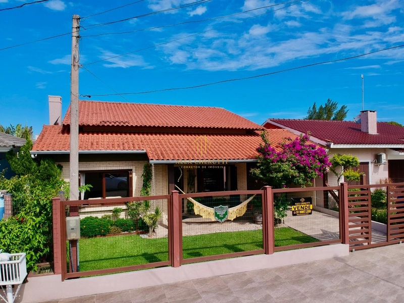 Casa linda à venda na praia de Rainha do Mar, 4 dormitórios: 2ª foto da galeria de imagens do imóvel