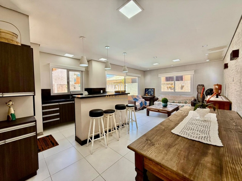 Lindo sobrado mobiliado e decorado à venda em Atlântida Sul: 19ª foto da galeria de imagens do imóvel