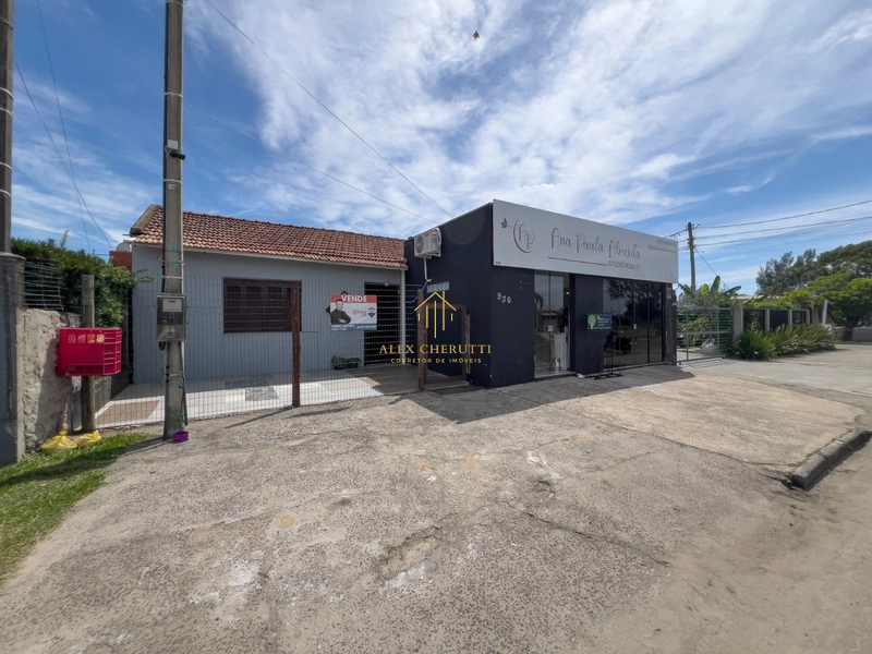 Casa com espaço para comércio em Noiva do Mar, 3 dormitórios