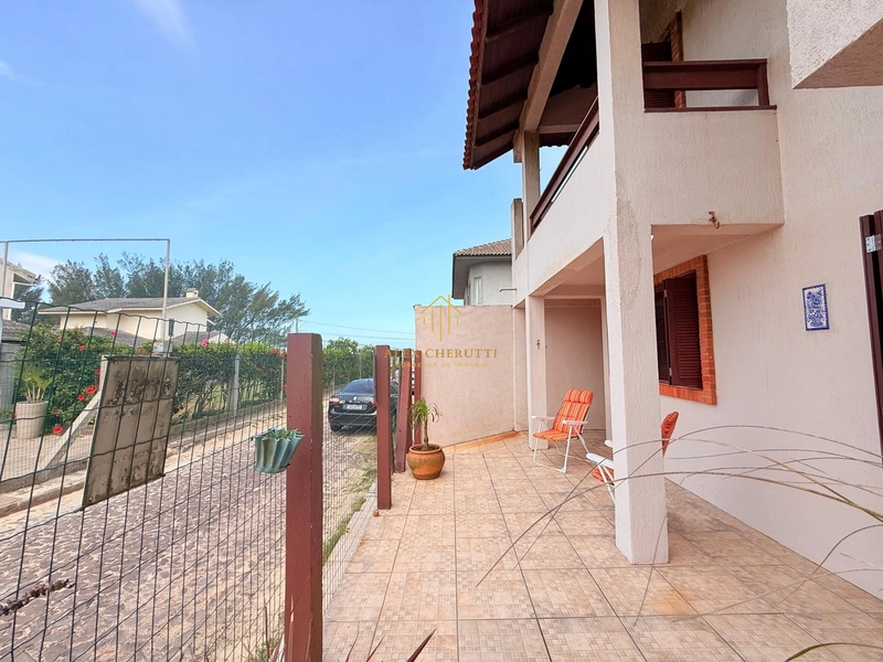 Casa à venda 50 metros da praia em Rainha do Mar, 3 dormitórios: 4ª foto da galeria de imagens do imóvel