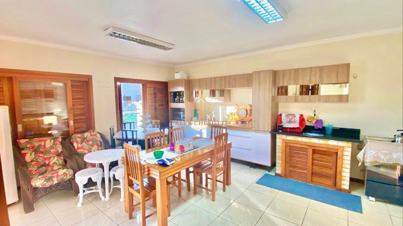 Casa à venda na praia de Atlântida Sul, 5 dormitóorios: 6ª foto da galeria de imagens do imóvel