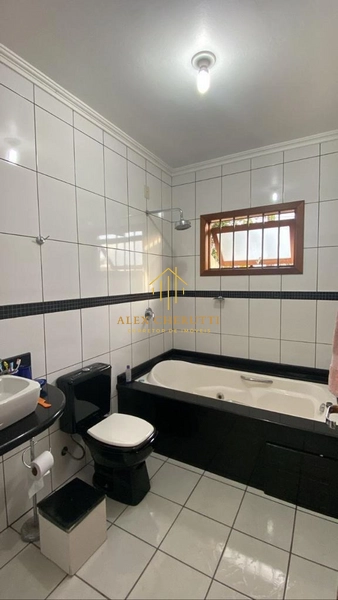 Casa à venda na praia de Atlântida Sul, 5 dormitóorios: 11ª foto da galeria de imagens do imóvel