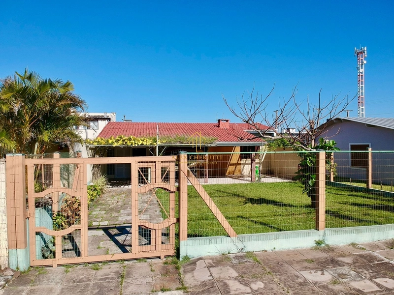 Casa à venda em ótima localização na praia de Atlântida Sul: 7ª foto da galeria de imagens do imóvel