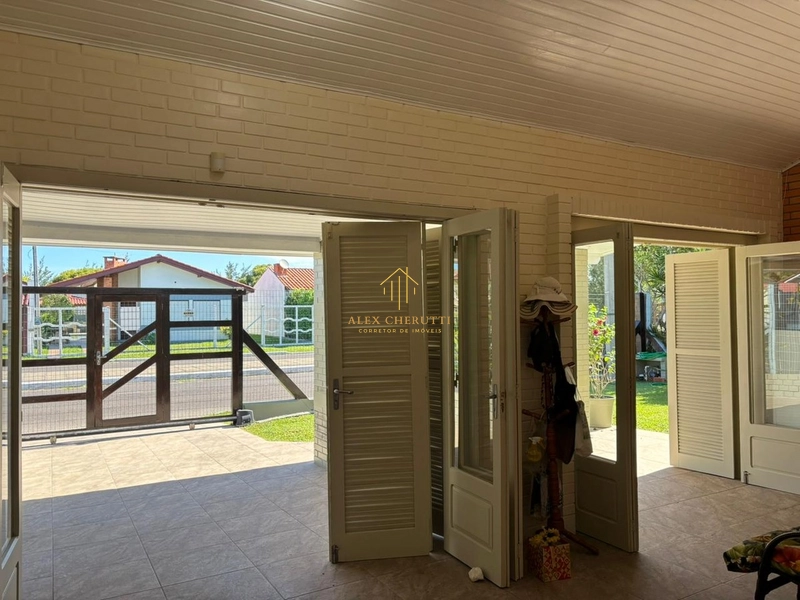 Casa à venda na praia de Atlântida  Sul, 3 dormitórios: 6ª foto da galeria de imagens do imóvel