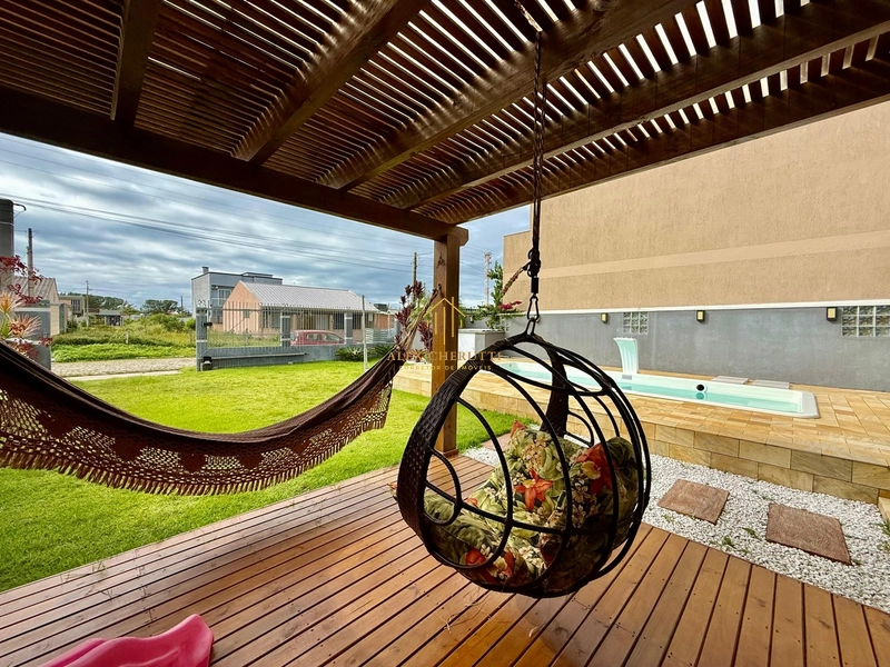 Casa na Praia de Atlântida Sul, 3 dormitórios: 6ª foto da galeria de imagens do imóvel