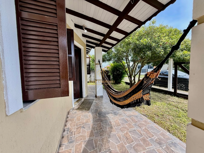 Casa na Praia de Atlântida Sul, 3 dormitórios: 4ª foto da galeria de imagens do imóvel