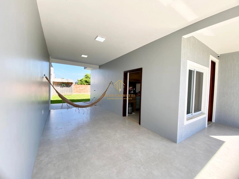 Casa na Praia de Atlântida Sul, 2 dormitórios: 4ª foto da galeria de imagens do imóvel