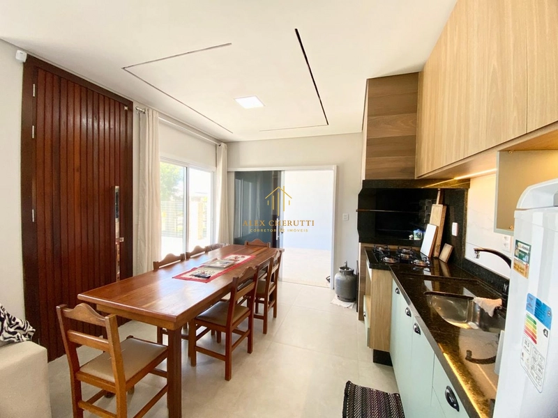 Casa na Praia de Atlântida Sul, 2 dormitórios: 9ª foto da galeria de imagens do imóvel