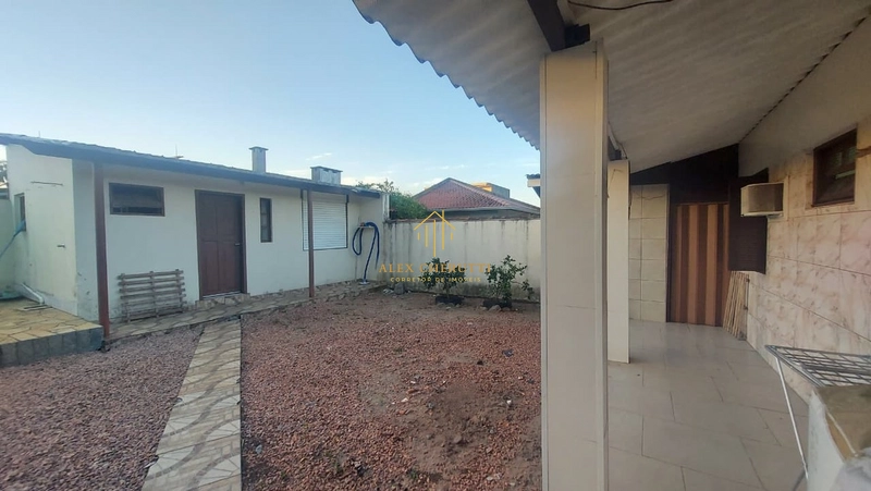 Casa na Praia de Atlântida Sul, 3 dormitórios: 19ª foto da galeria de imagens do imóvel