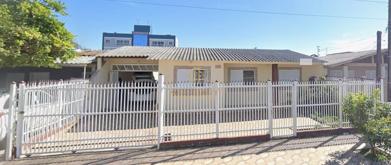 Casa na Praia de Atlântida Sul, 3 dormitórios: 3ª foto da galeria de imagens do imóvel